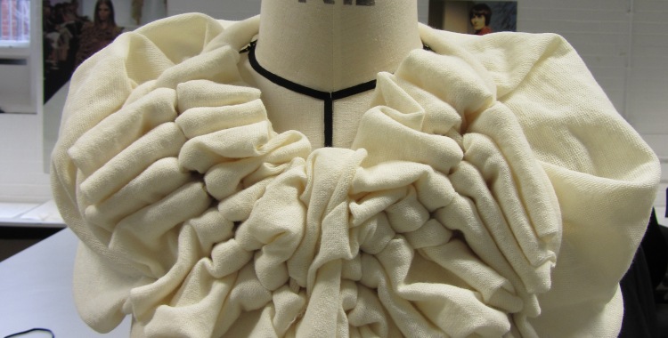 Pleated Knit Structure on the Mannequin